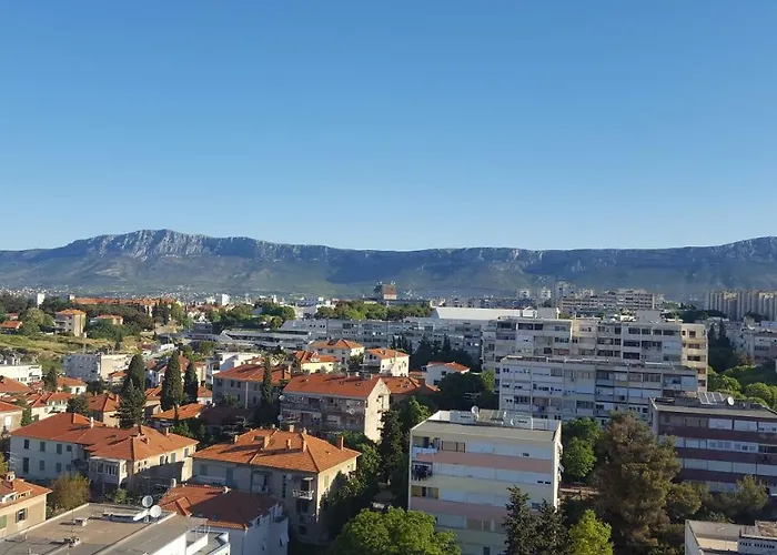 Maka Διαμέρισμα Σπλιτ